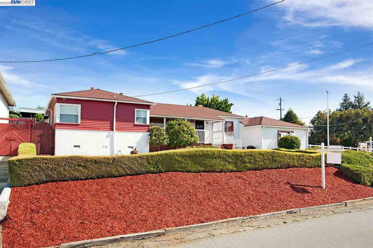 Property Photo:  5240 Proctor Rd  CA 94546 