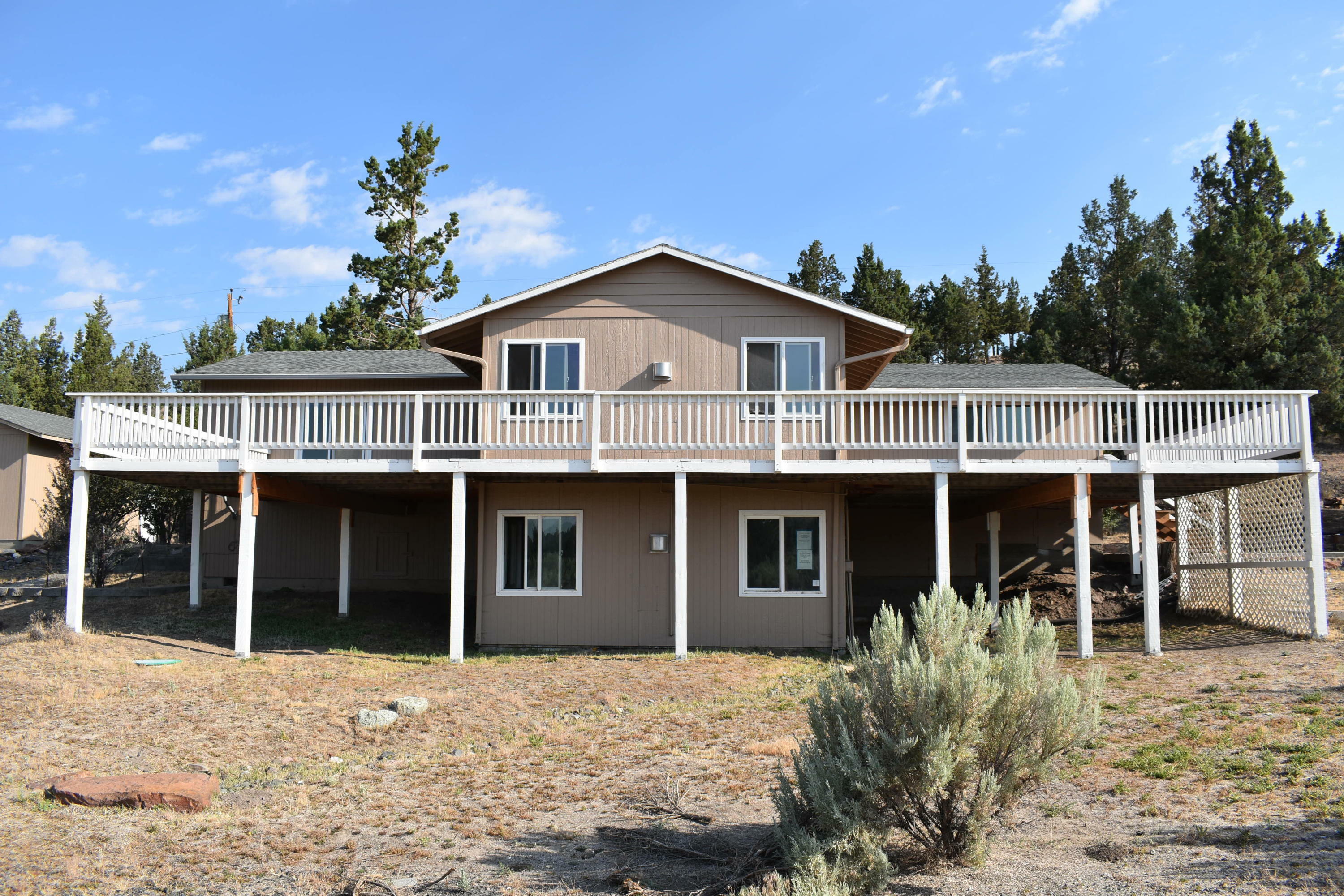 Property Photo:  10815 SE Prairie Schooner Road  OR 97754 