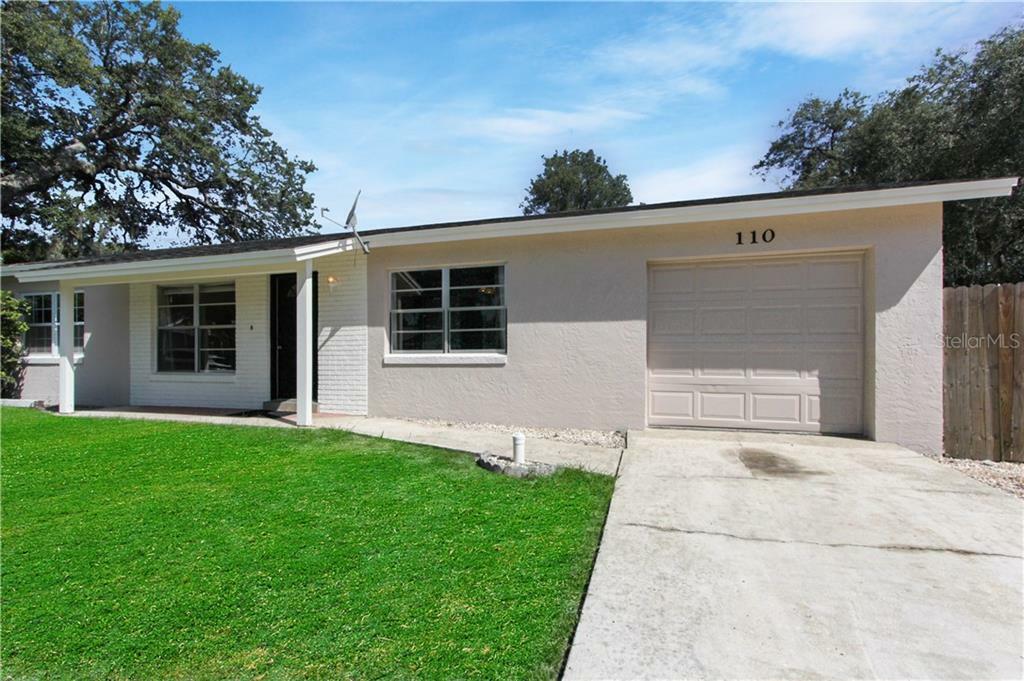 Property Photo: 110 Balboa Court FL 32773