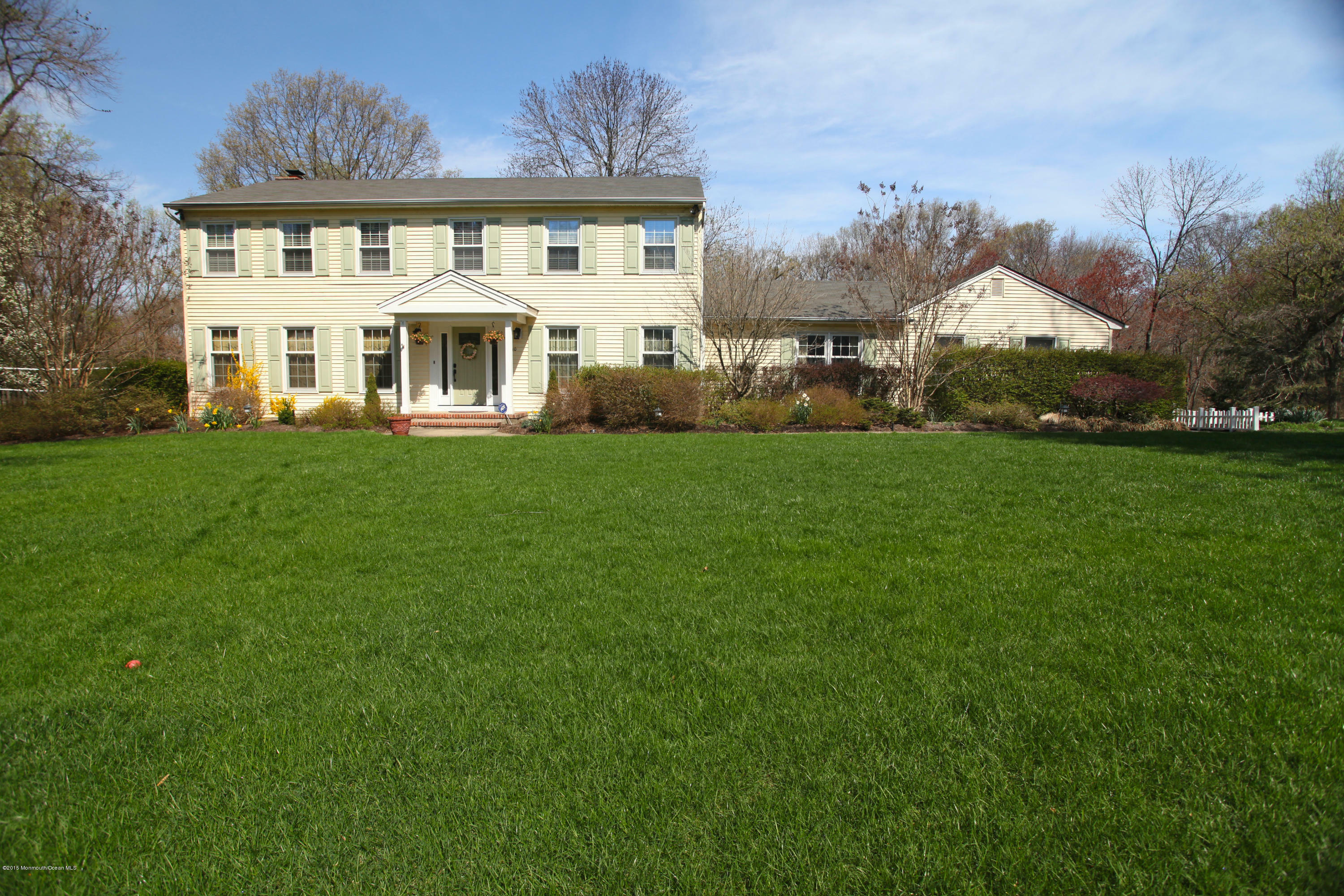 Property Photo:  10 Pomo Court  NJ 07748 