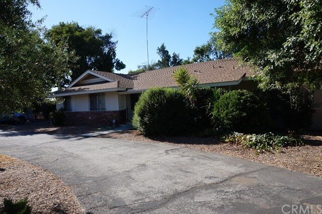 Property Photo: 2745 W Devonshire Avenue CA 92545