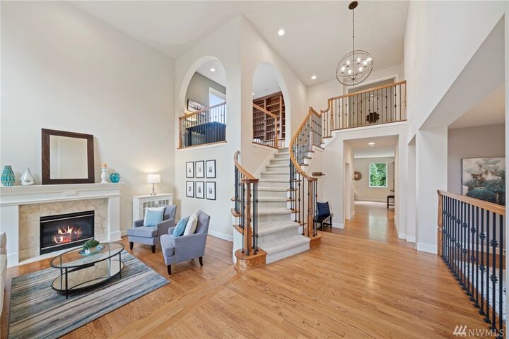 Property Photo:  8856  237th Place NE  WA 98053 