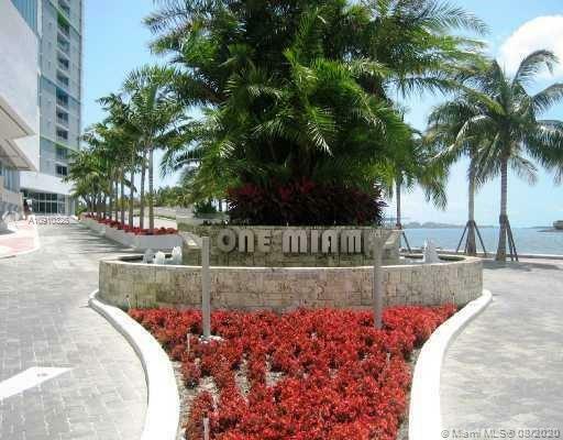 Property Photo:  325 S Biscayne Blvd 817  FL 33131 