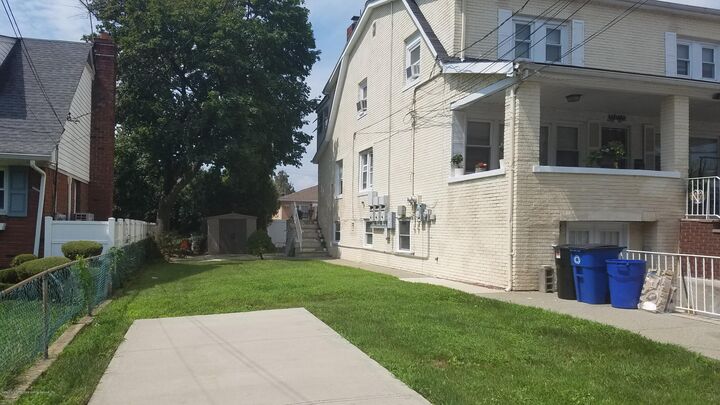 Property Photo:  166 Jerome Avenue  NY 10305 