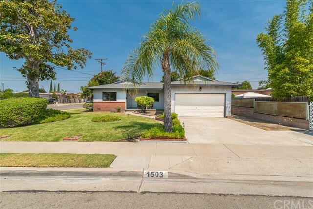 Property Photo:  1503 E Willow Street  CA 92805 