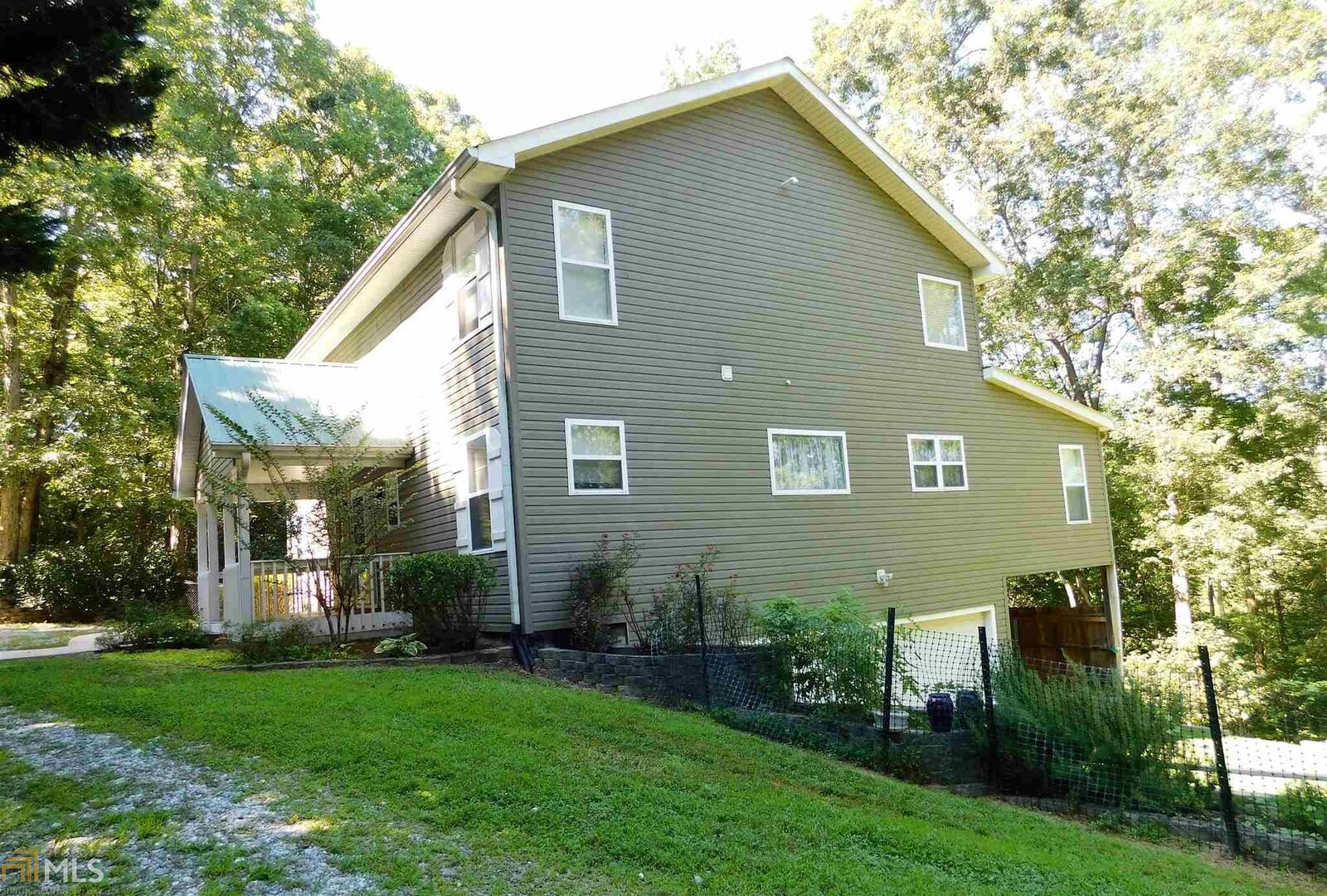 Property Photo:  206 Alpine Dr  GA 30571 
