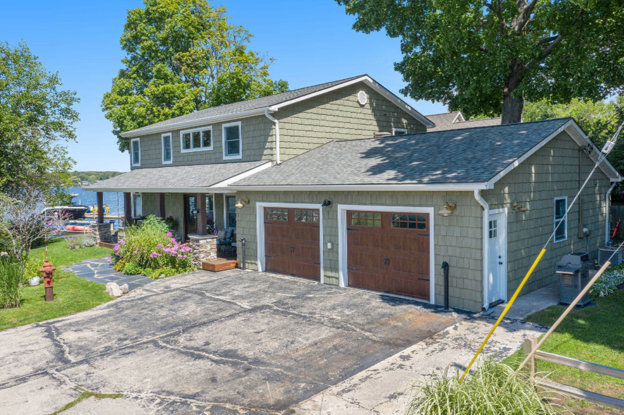 Property Photo:  224 Dixie Street  MI 49456 