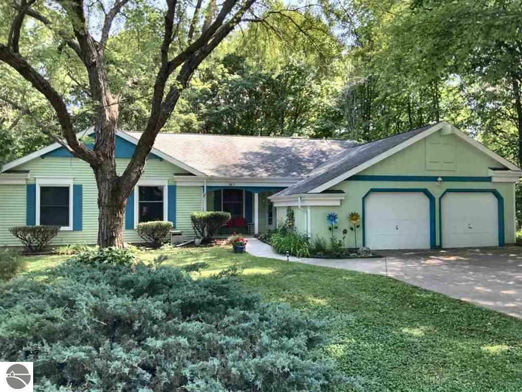 Property Photo:  801 Oakland Drive  MI 48858 