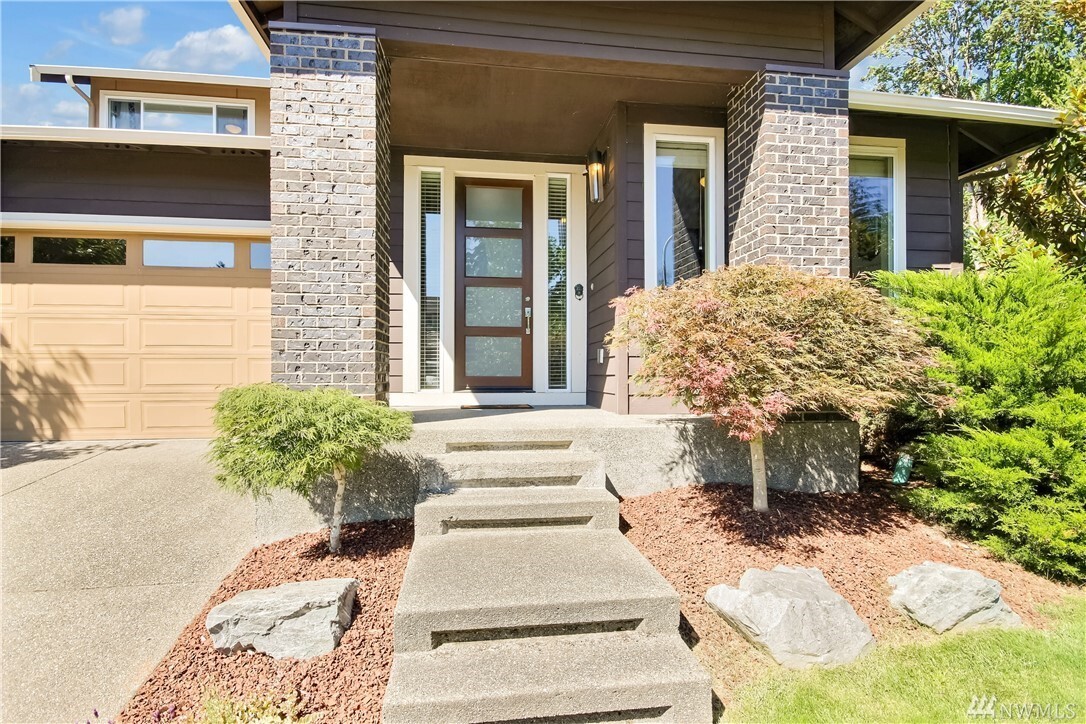 Property Photo: 11522 SE 302nd Court WA 98092