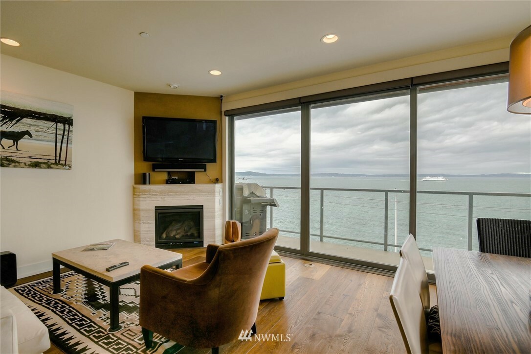 1350 Alki Avenue SW 5N  Seattle WA 98116 photo