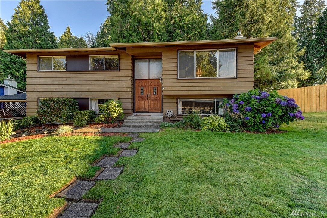 Property Photo:  2714  Forest View Drive  WA 98203 