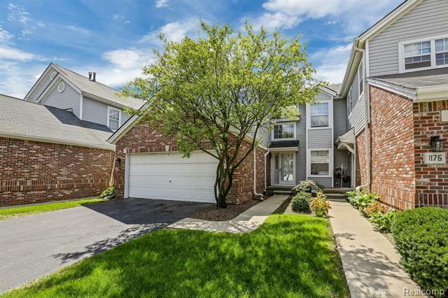 Property Photo: 1173 Fairways Boulevard MI 48085