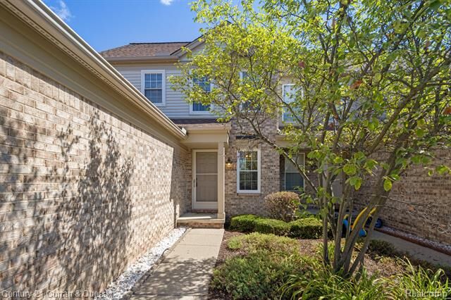 Property Photo:  4745 Grove Court  MI 48188 