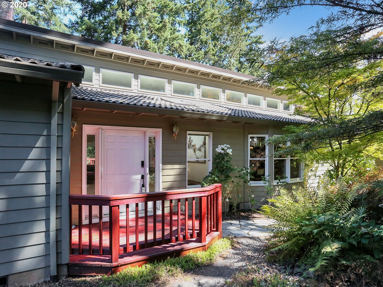 Property Photo:  1149 Cherry Ln  OR 97034 
