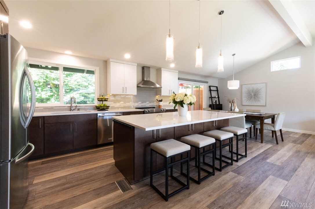 Property Photo: 4500 SE 2nd St WA 98059