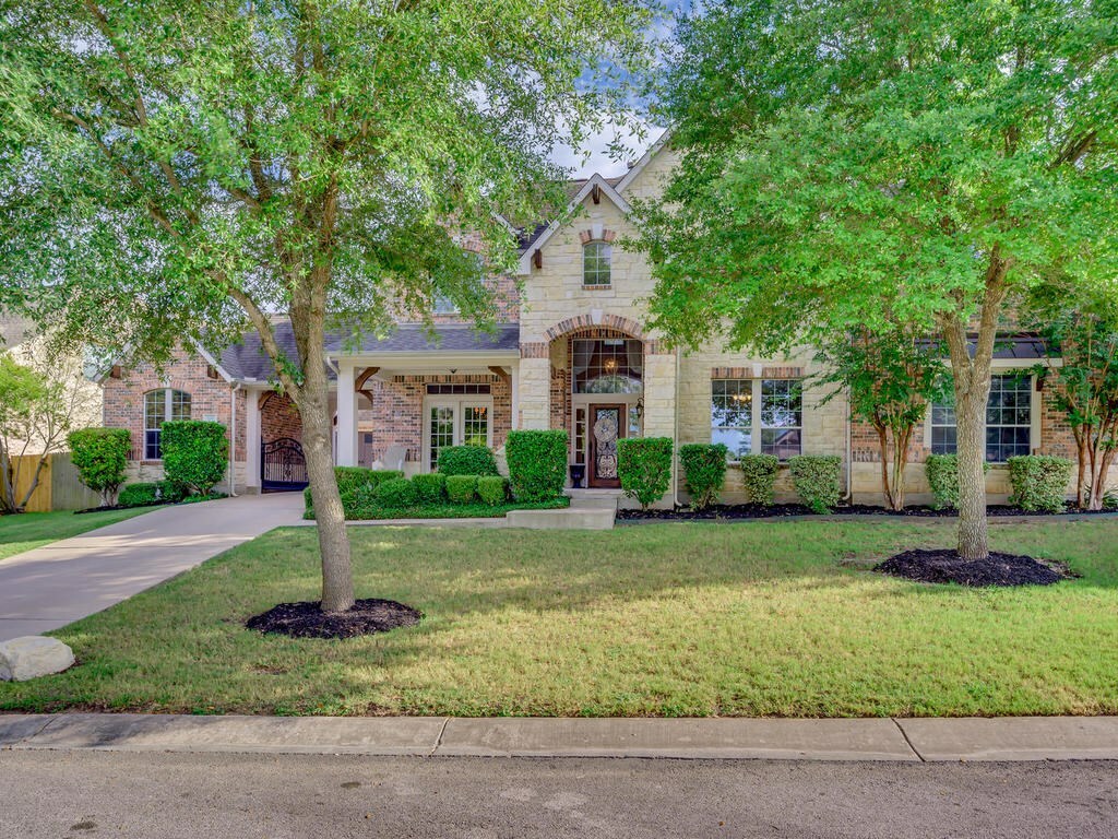 Property Photo:  200 Clear Pond Cove  TX 78737 