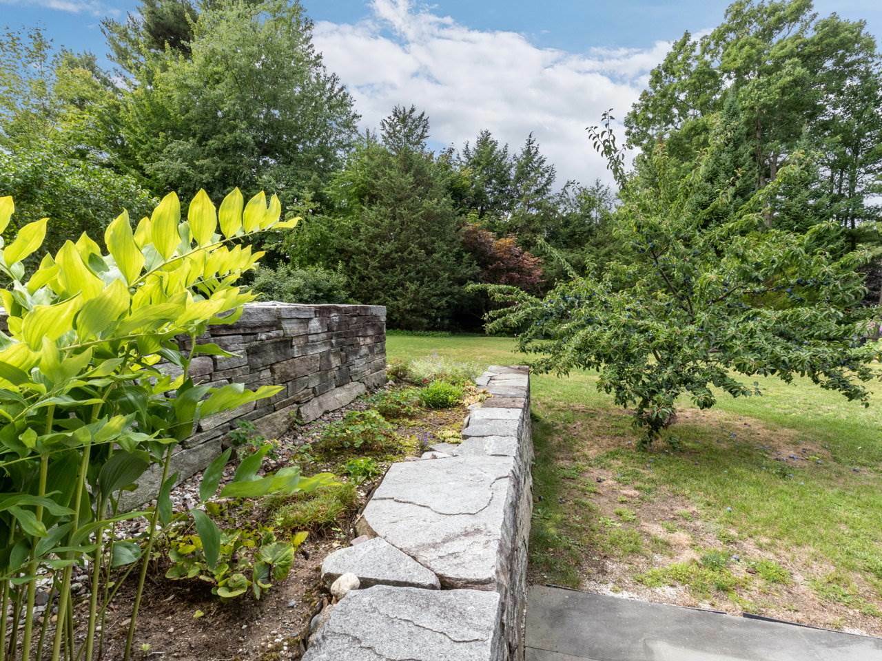 Property Photo:  252 Laurel Hill Drive  VT 05403 