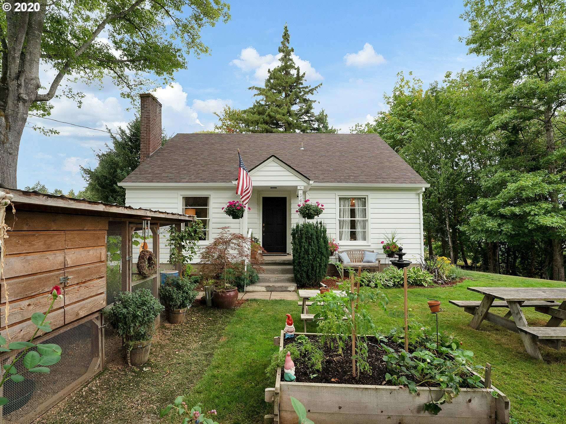 Property Photo:  3411 SE Naef Rd  OR 97267 