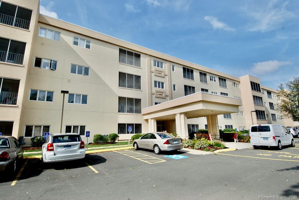 Property Photo:  75 Washington Avenue 2-415  CT 06518 