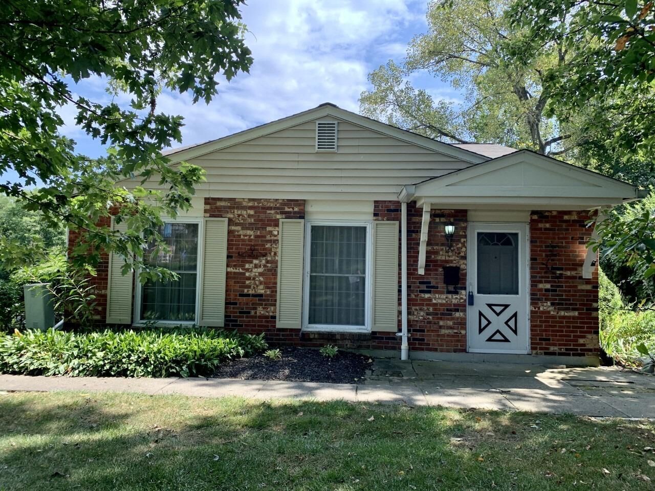 Property Photo:  29 Moonbeam Ct  OH 45014