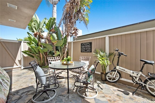 Property Photo: 452 Prospect Street CA 92663