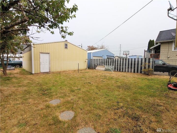 Property Photo:  1026  Arthur Street  WA 98520 