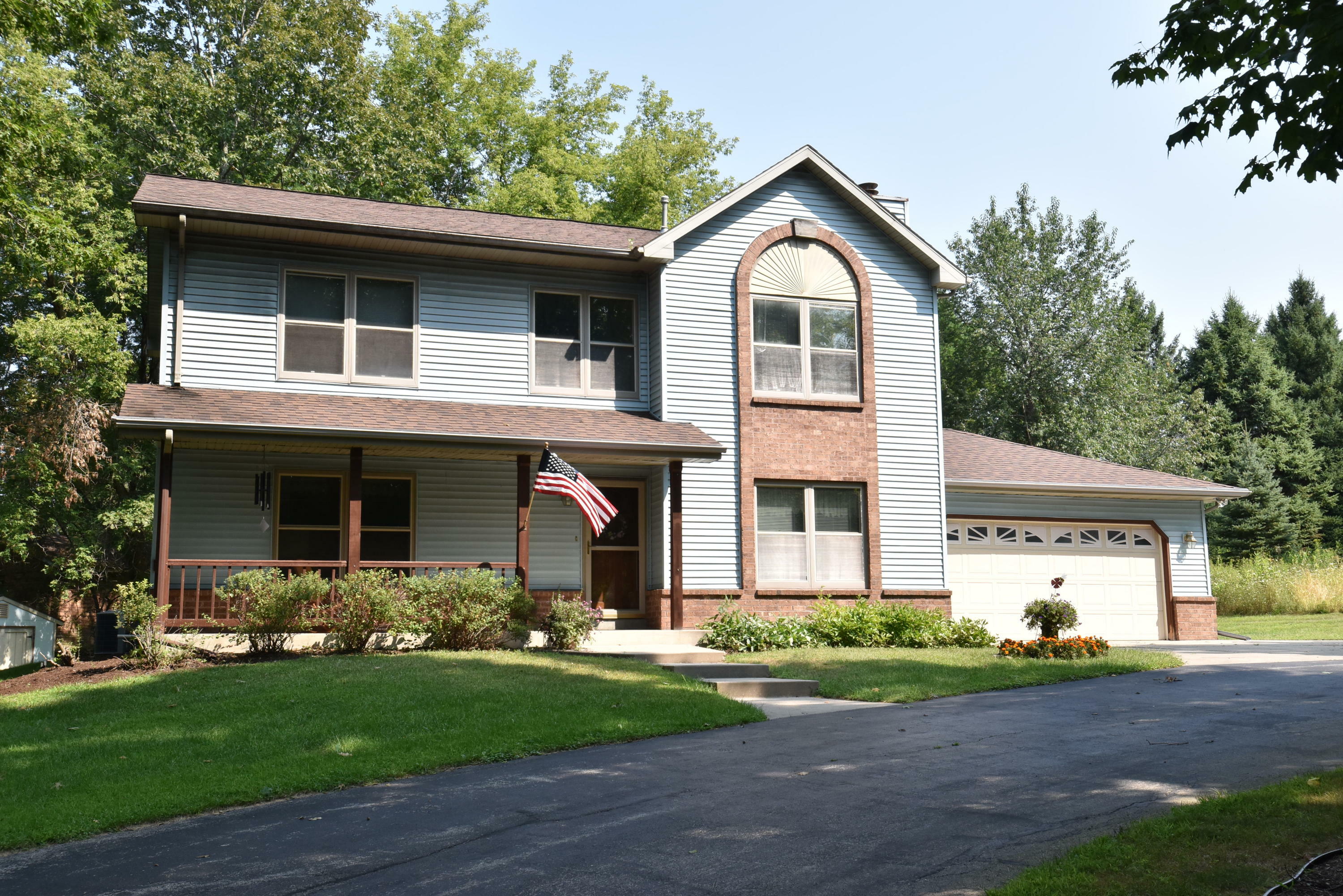 Property Photo:  3837 Nagawicka Shores Dr  WI 53029 