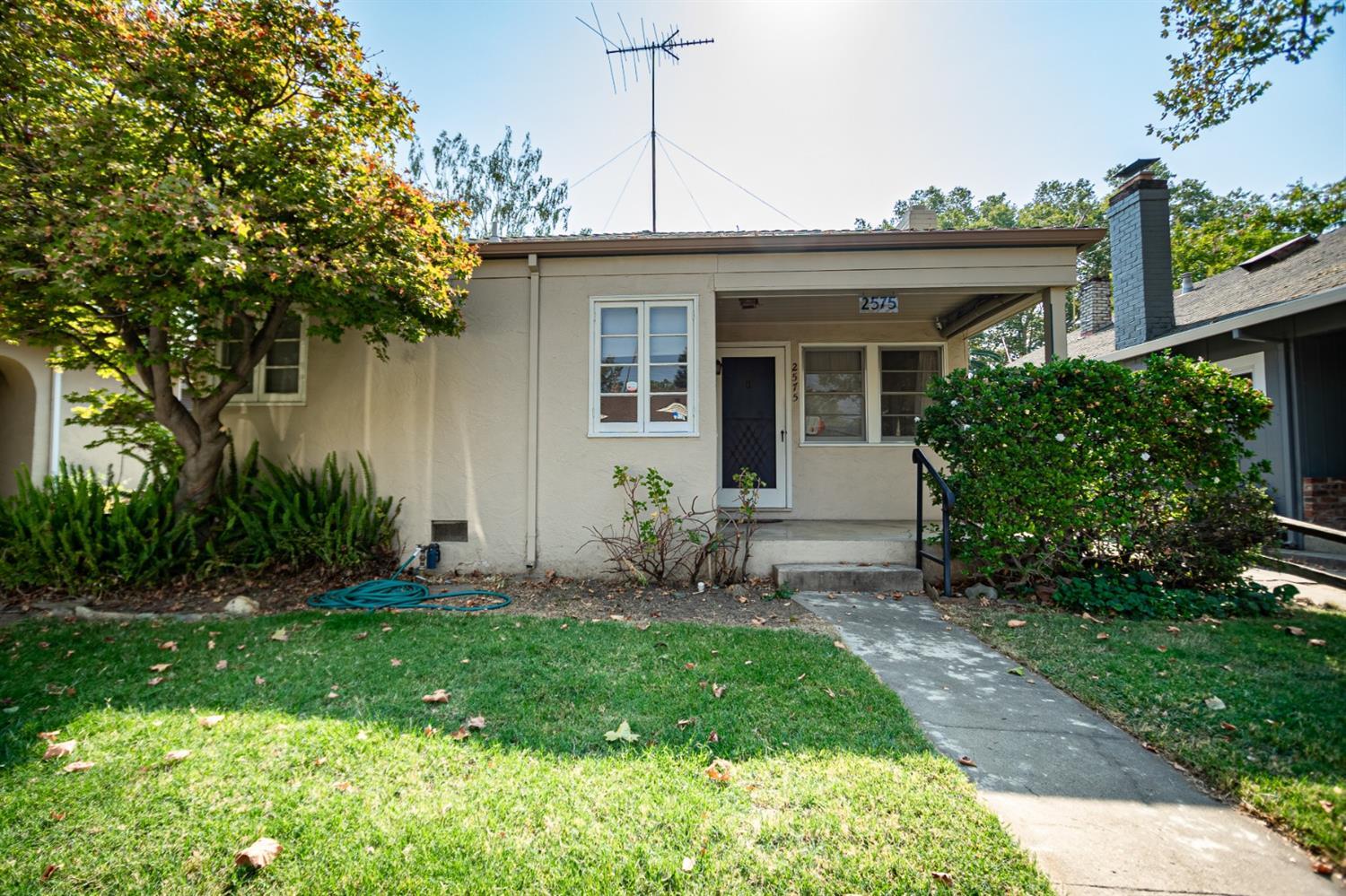 Property Photo: 2575 Harkness Street CA 95818