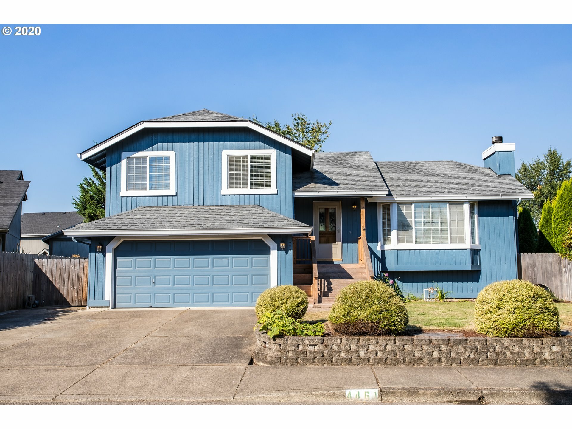 Property Photo: 4461 Glacier St OR 97478