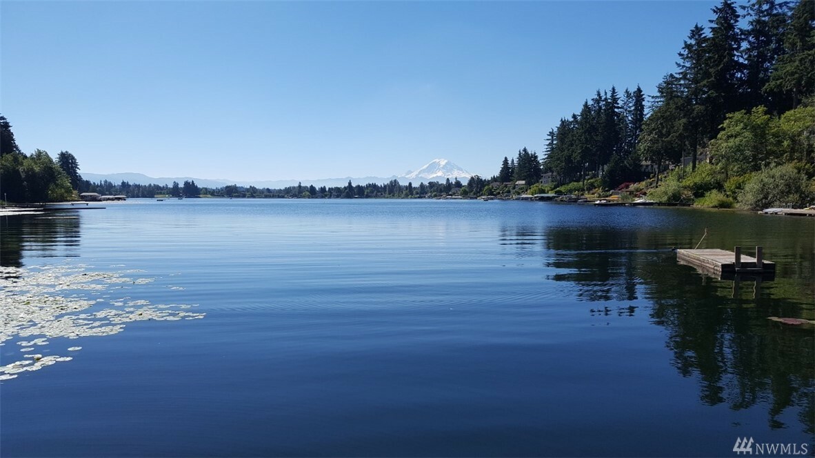 Property Photo: 25739 135th Ave SE 65 WA 98042