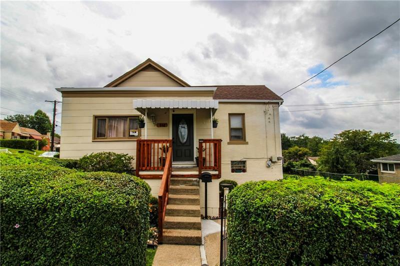 Property Photo:  846 Maple St.  PA 15122 