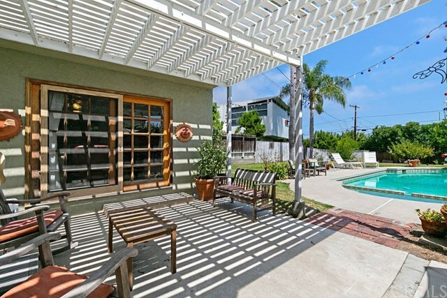 Property Photo:  626 S Irena Avenue  CA 90277 