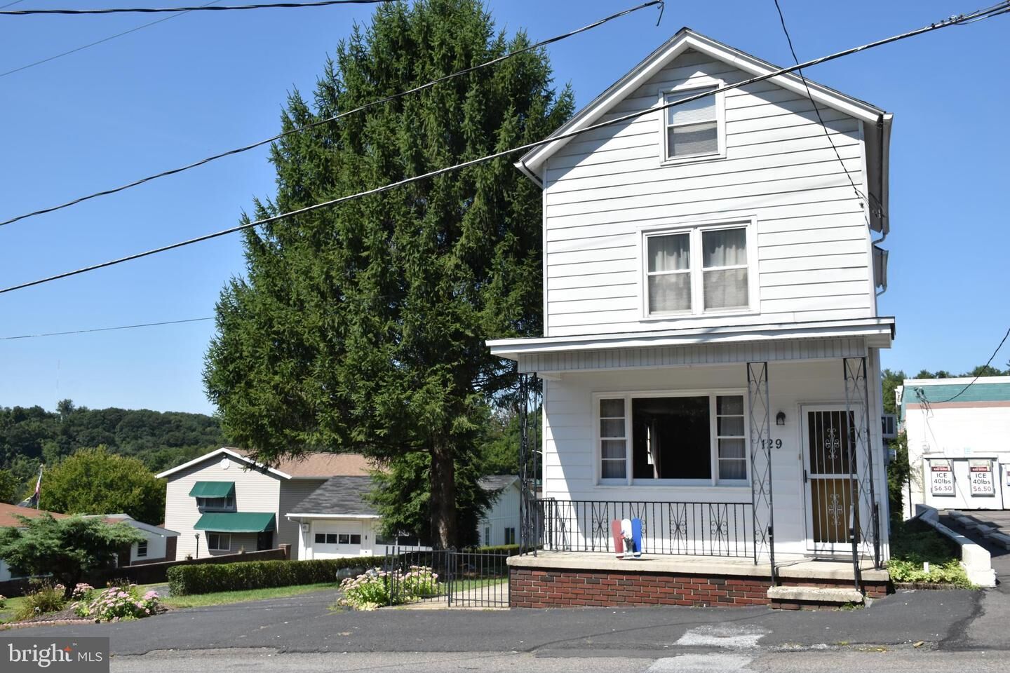 Property Photo:  129 Mill Creek Avenue  PA 17901 