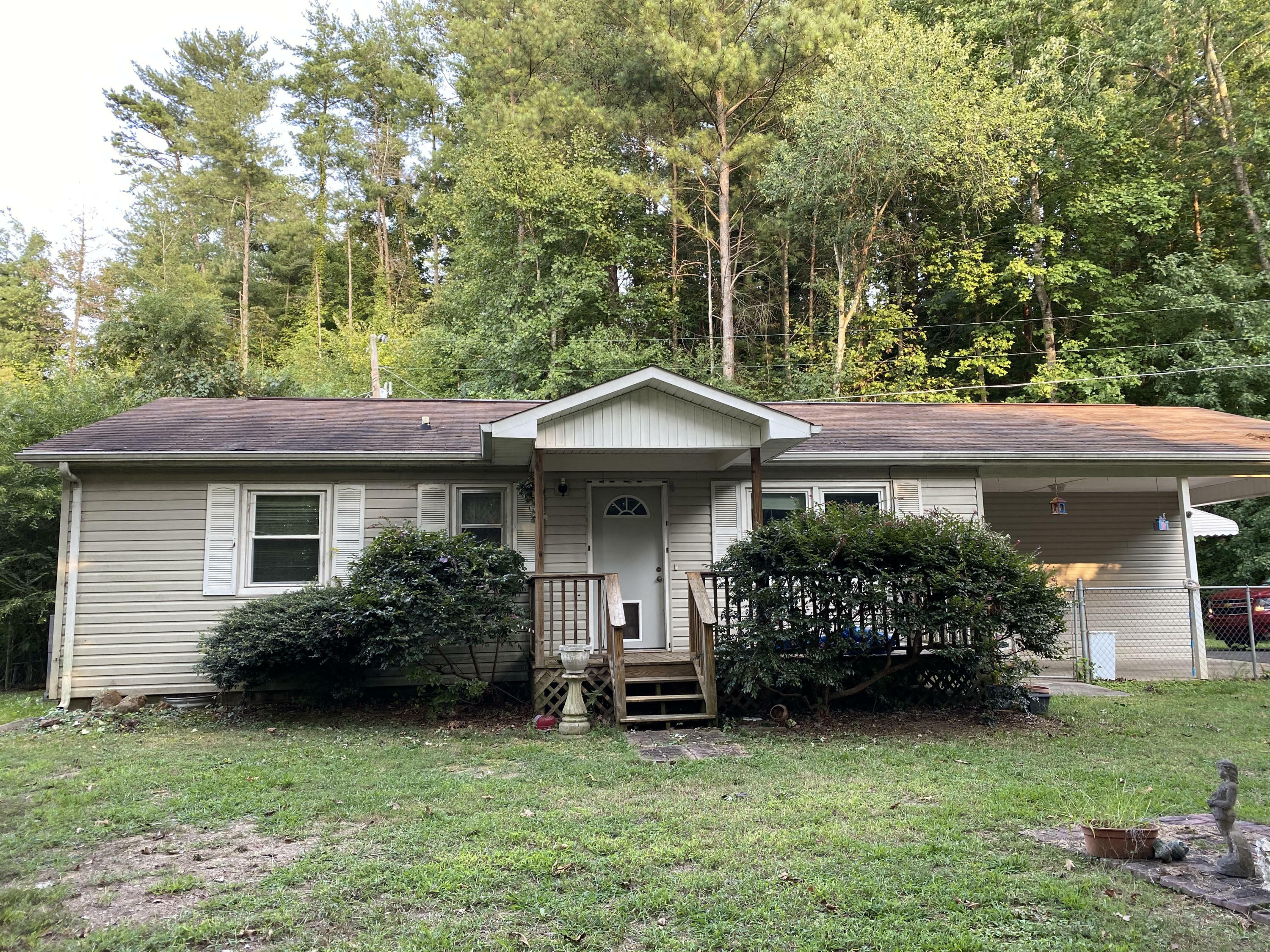 Property Photo:  130 Bettis Lane  TN 37763 