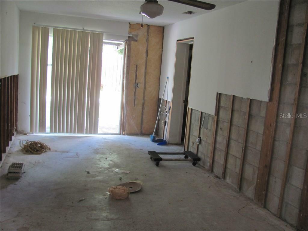 Property Photo:  7811 Grevillea Drive  FL 32822 