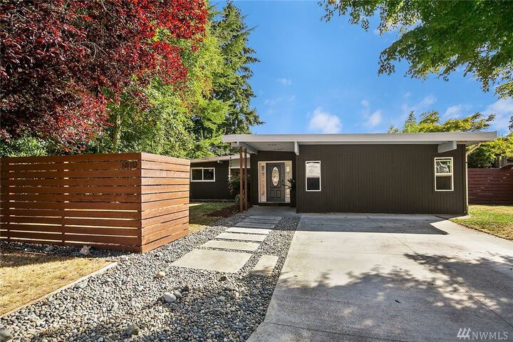 1610  167th Avenue NE  Bellevue WA 98008 photo