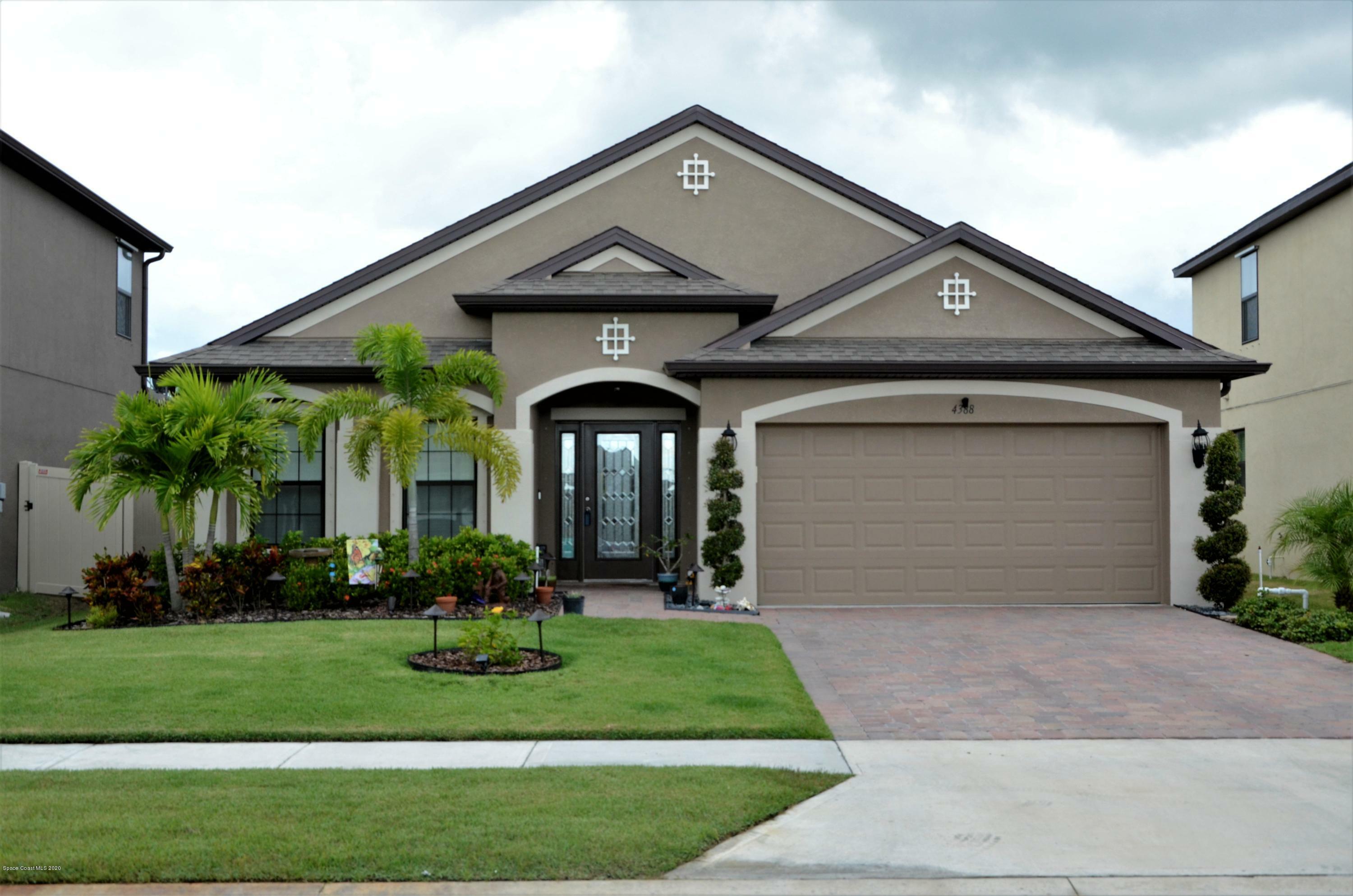 Property Photo:  4388 Alligator Flag Circle  FL 32904 