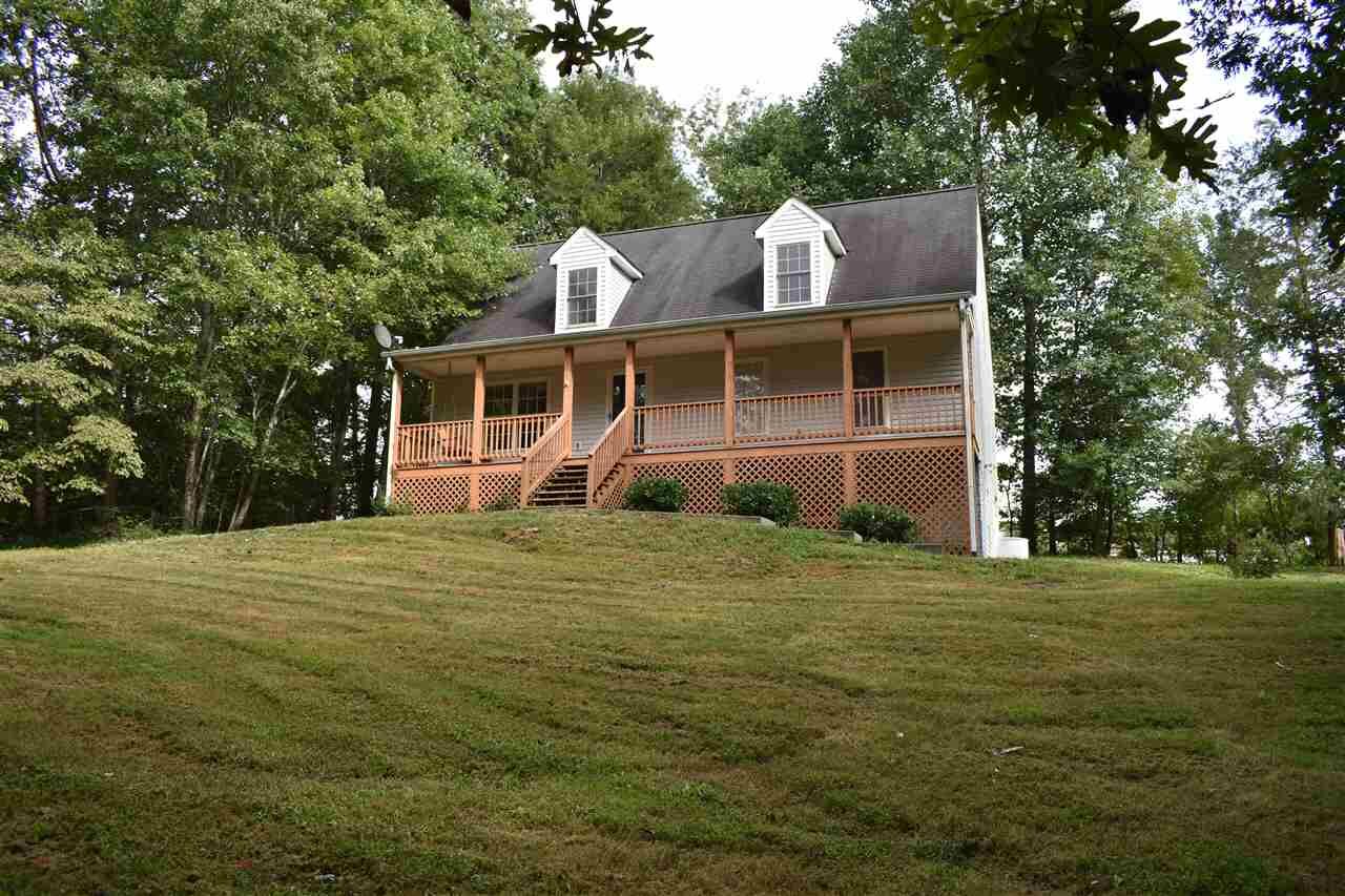 Property Photo: 334 E Daffodil Rd VA 22968