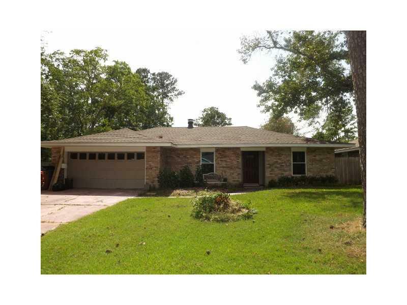 Property Photo:  705 Lake Village Court  LA 70461 