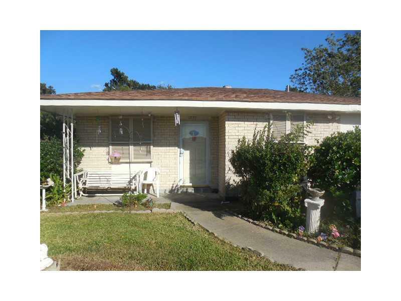 Property Photo:  1837 Redwood Drive  LA 70058 