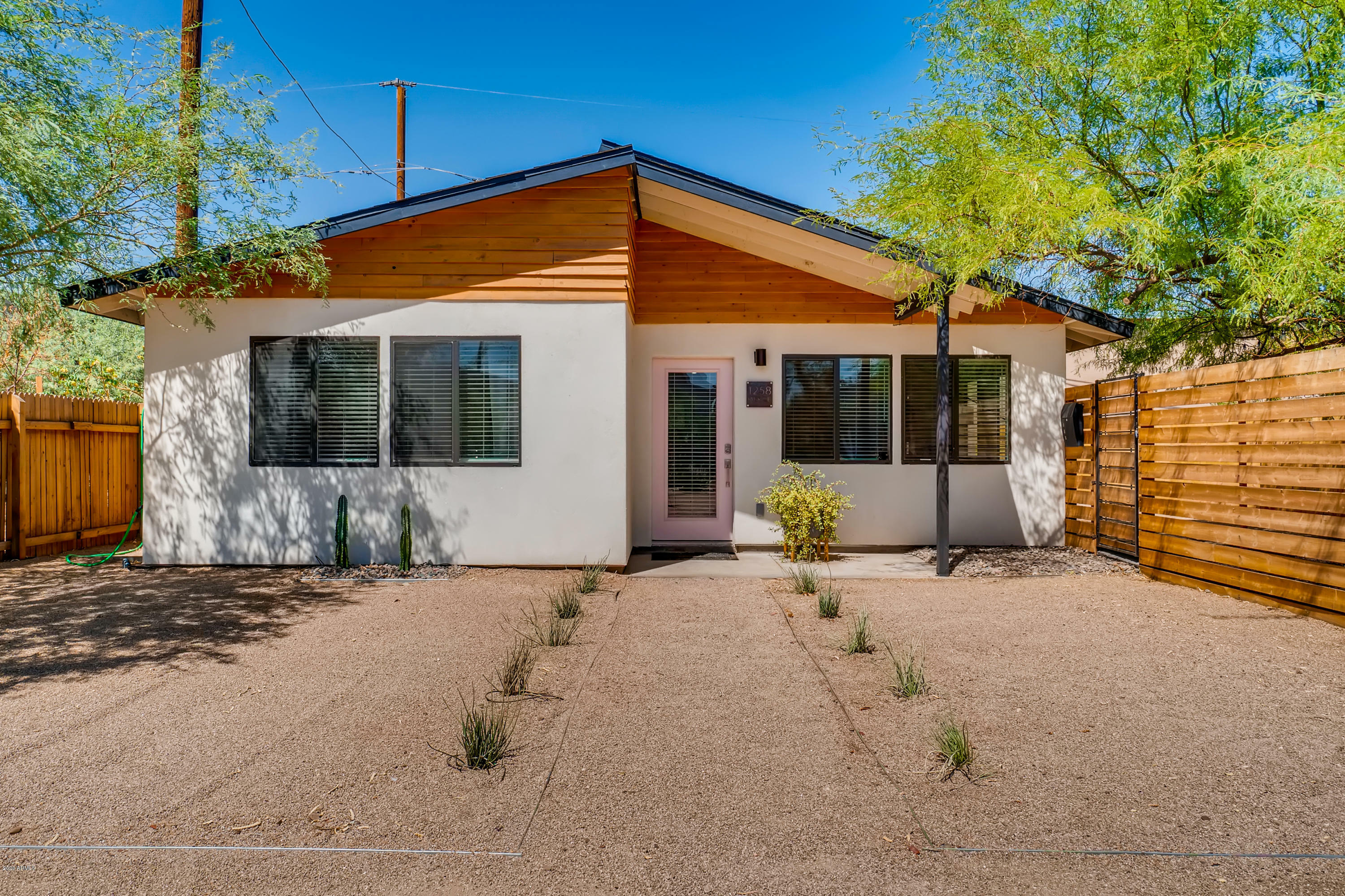 Property Photo:  1258 W Pierce Street  AZ 85007 