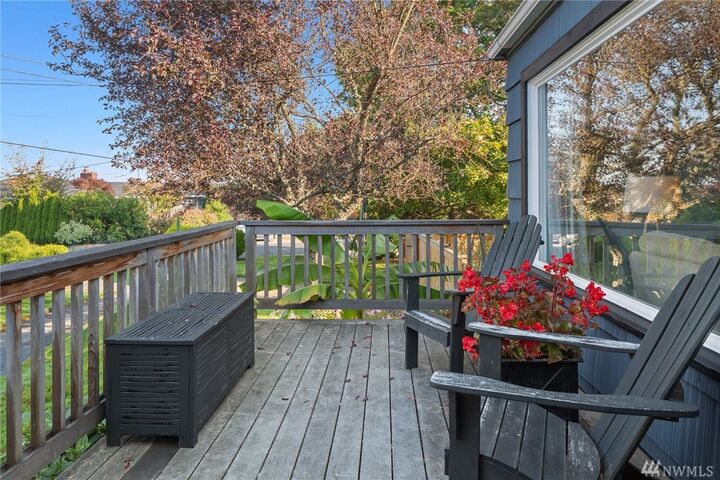 Property Photo:  5025 Hyada Blvd NE  WA 98422 