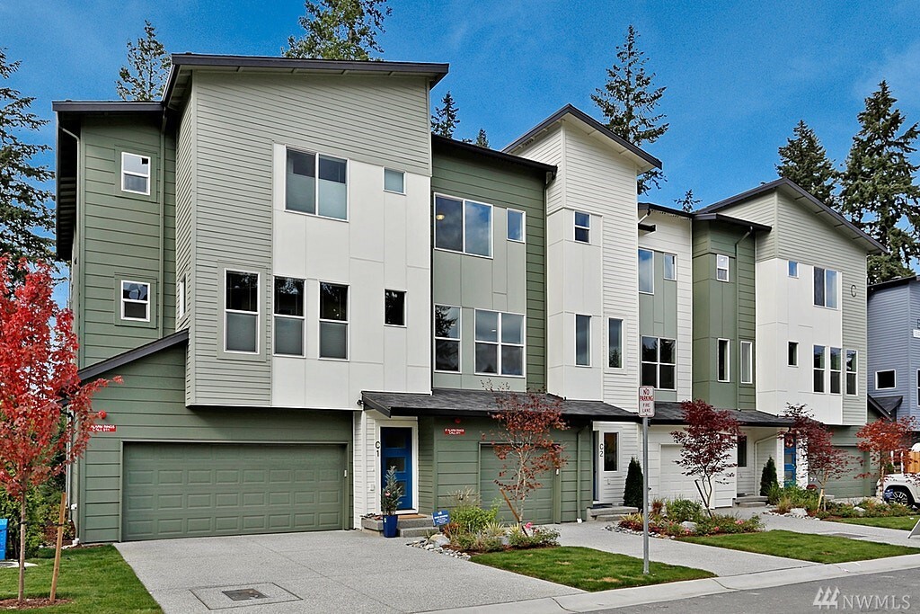 Property Photo: 13420 Lot 4 Manor Way A-3 WA 98087