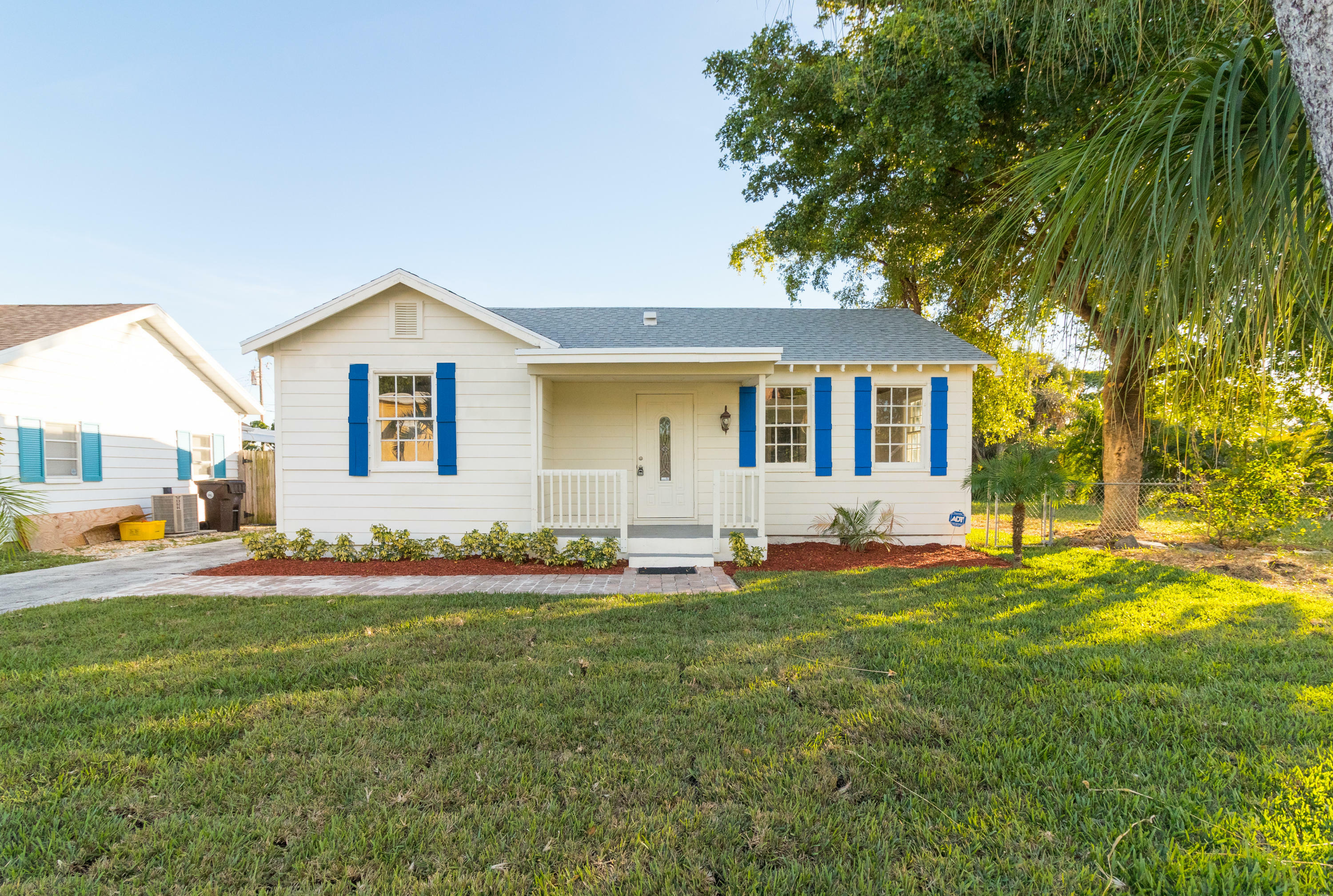 Property Photo:  1222 Alpha Street  FL 33401 