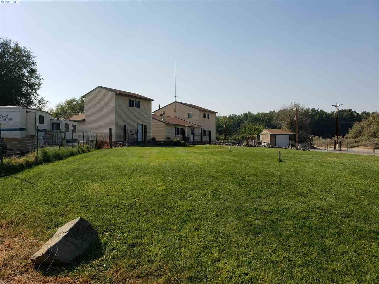 Property Photo: 2975 Hyde Road WA 99354