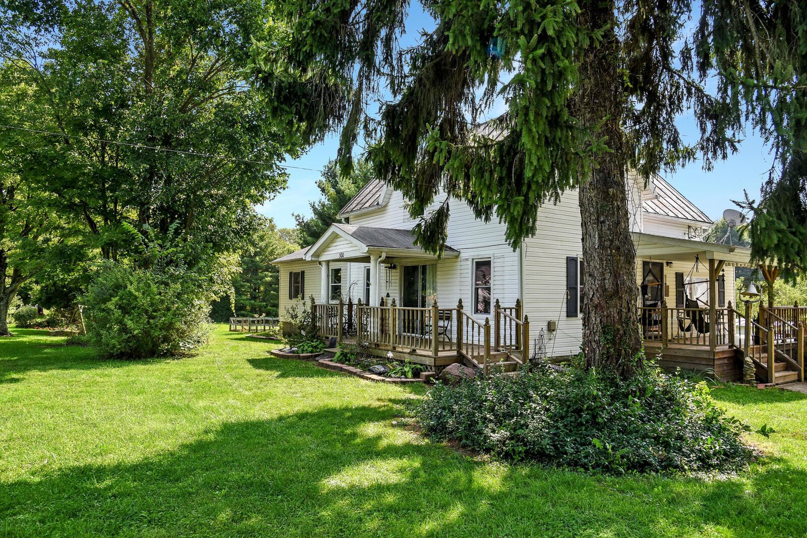 Property Photo:  300 E High Street  OH 43321 