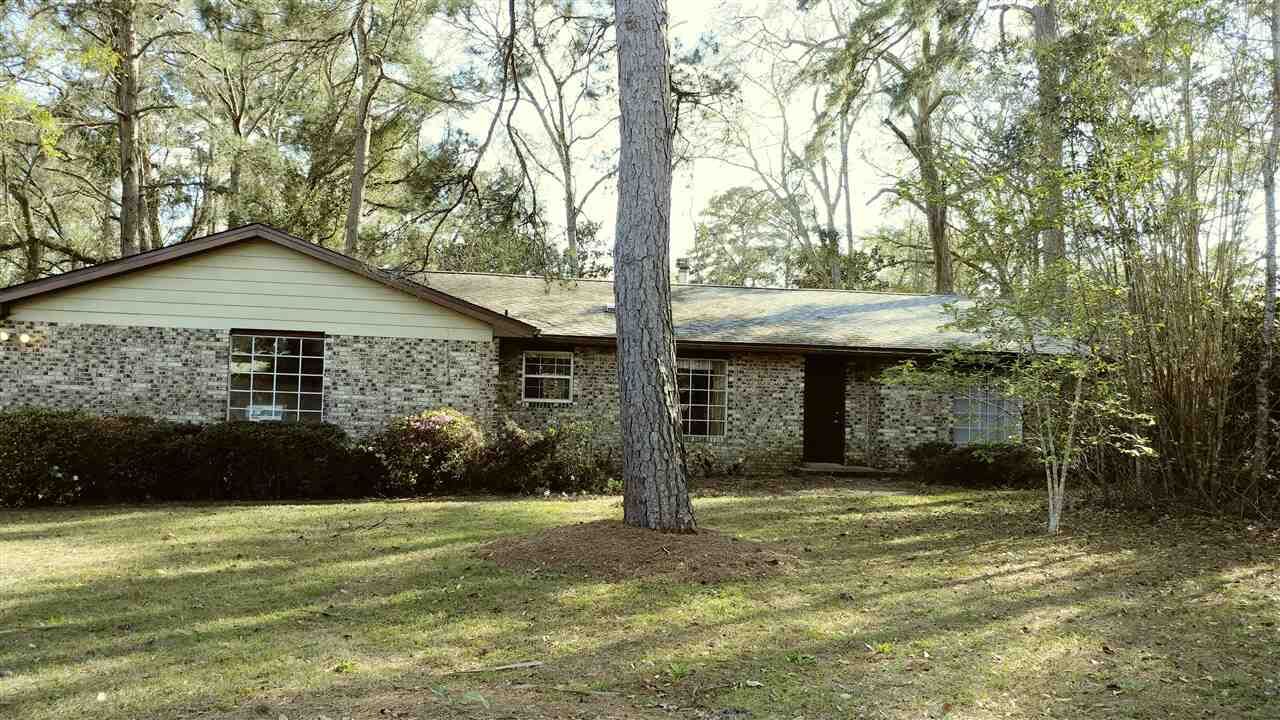 Property Photo:  2305 Hampshire Way  FL 32309 