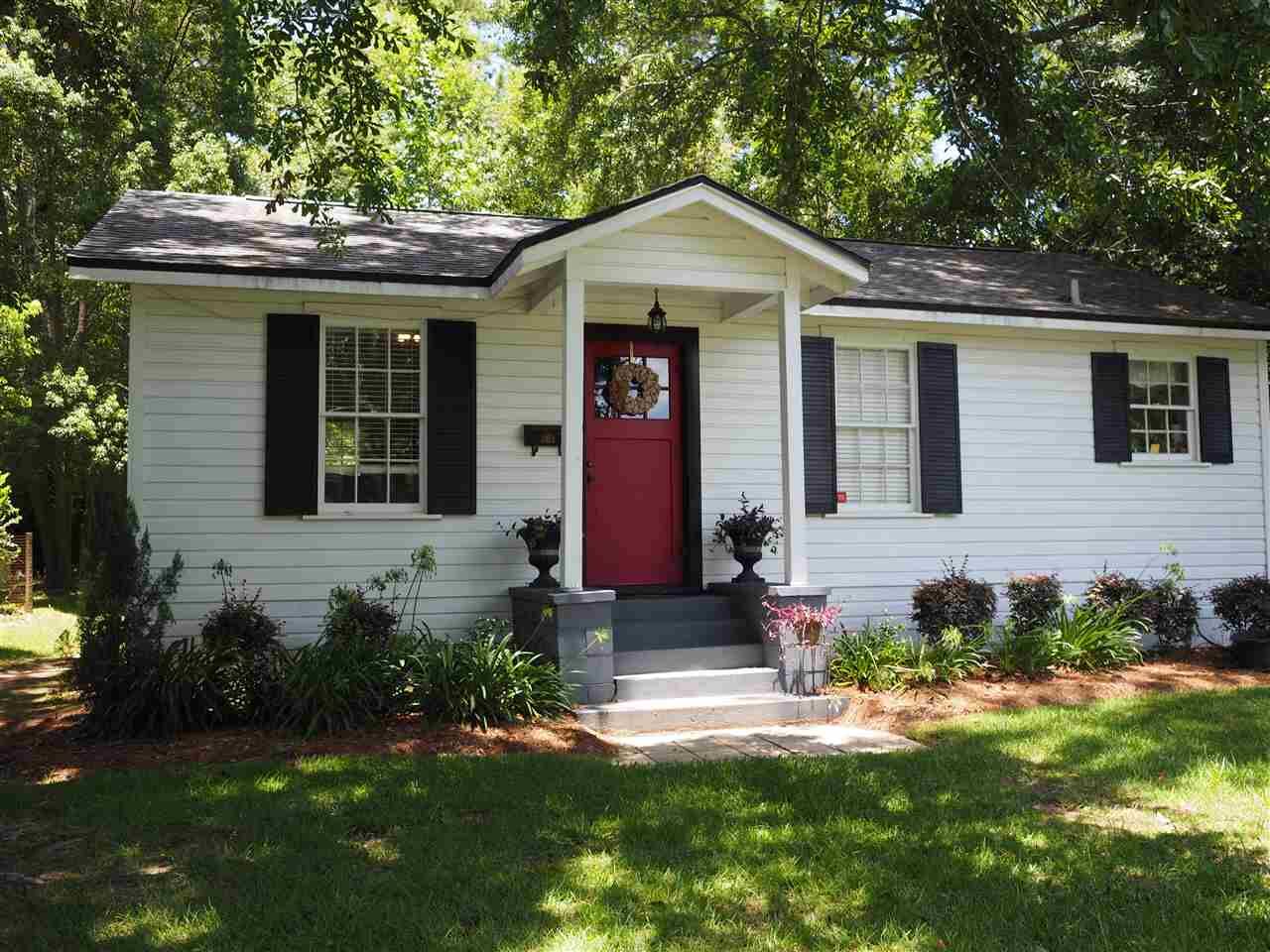Property Photo:  1010 Sunset Drive  FL 32351 