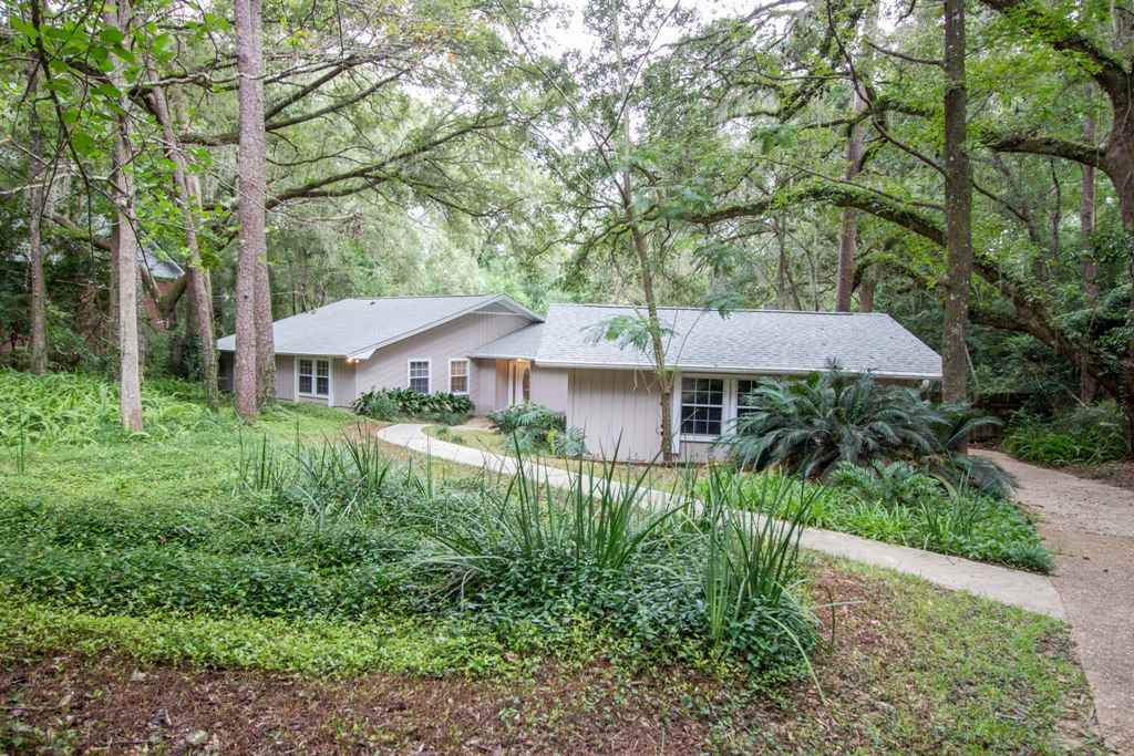 Property Photo:  2401 Oakdale Street  FL 32308 