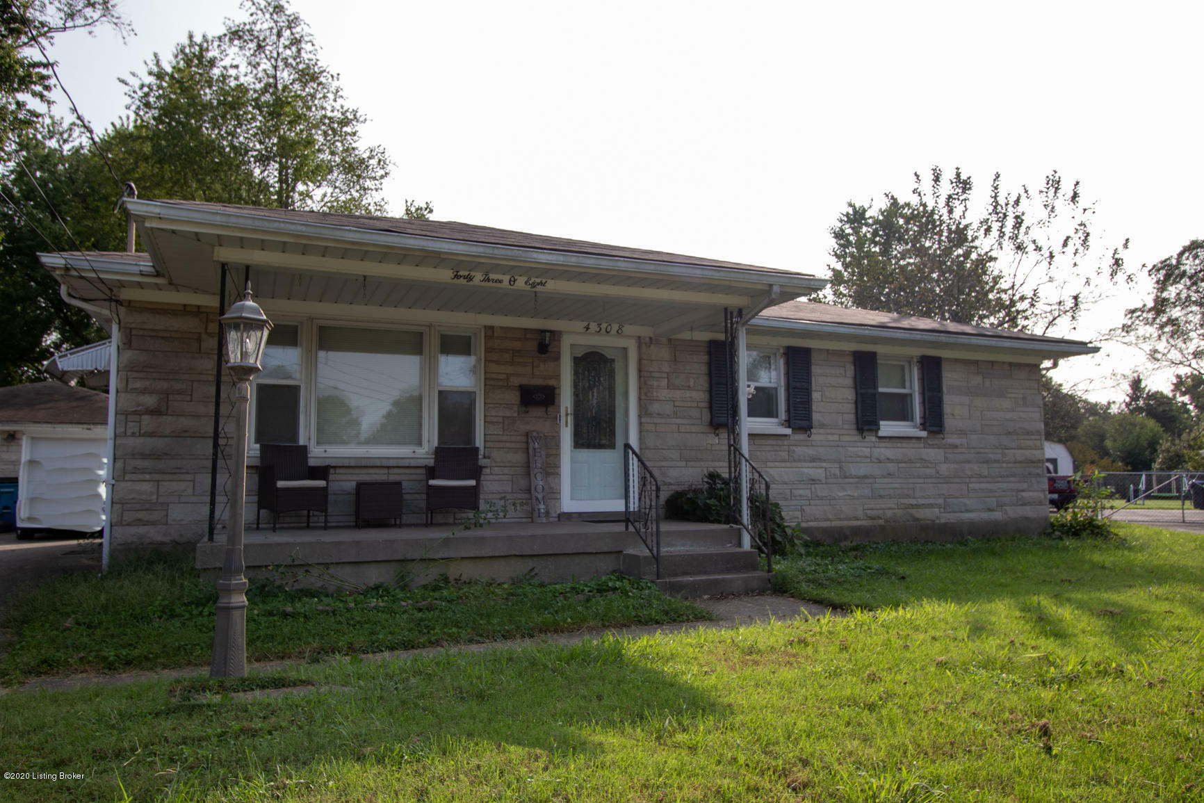 Property Photo:  4308 Blue Sky Ct  KY 40216 